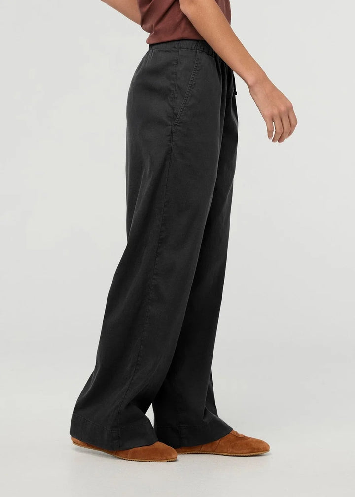 DUER Naked Twill Easy Pant - Black