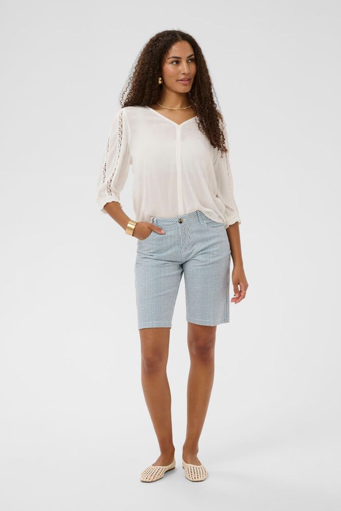 Cream Berta Twill Shorts - Blue